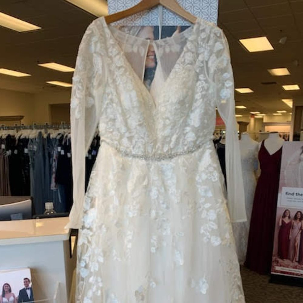 Galina Signature Wedding Dress- SWG820
